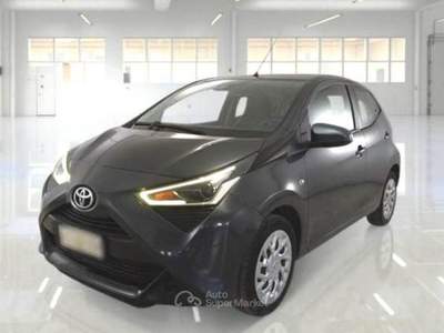 Toyota Aygo Connect 1.0 VVT-i 72 CV 5 porte x-play Grigio usata BELPASSO