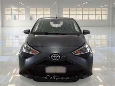 Toyota Aygo Connect 1.0 VVT-i 72 CV 5 porte x-play Grigio usata BELPASSO