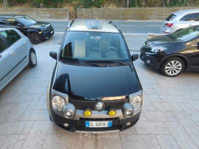 Fiat Panda 1.3 MJT 16V 4x4 Cross 69cv Nero usata Cappelle sul Tavo
