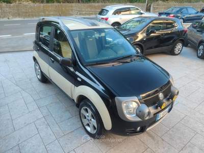 Fiat Panda 1.3 MJT 16V 4x4 Cross 69cv Nero usata Cappelle sul Tavo