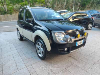 Fiat Panda 1.3 MJT 16V 4x4 Cross 69cv Nero usata Cappelle sul Tavo Fiat Panda 1.3 MJT 16V 4x4 Cross 69cv Nero usata Cappelle sul Tavo