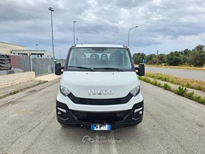 Iveco Daily 35S12 2.3 HPT PASSO 3450 RIBALTABILE TRILATERALE Bianco usata Maruggio