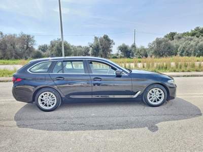 BMW Serie 5 520d d MH48V Touring Business SW Nero usata Maruggio