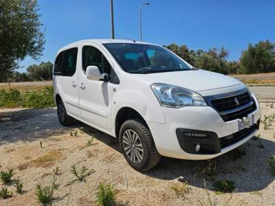 Peugeot Partner Tepee 1.6 BlueHDi 100 CV 4x4 Active Traction Bianco usata Maruggio