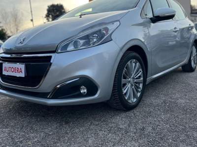 Peugeot 208 1.2 VTi 82 CV 5p. Allure usata Coriano