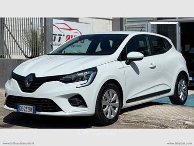 Renault Clio Clio Blue dCi 8V 85 CV 5p. Business Bianco usata Nardò