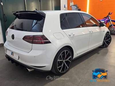 Volkswagen Golf Golf 5p 2.0 tsi Gti dsg Bianco usata Curno