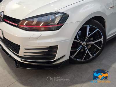 Volkswagen Golf Golf 5p 2.0 tsi Gti dsg Bianco usata Curno