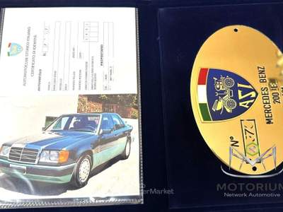 Mercedes-Benz Classe E 2.0 122 CV Manuale Verde usata Pomigliano d'Arco