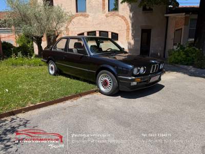 BMW Serie 3 325tds i 2p Blu/Azzurro usata Treviso