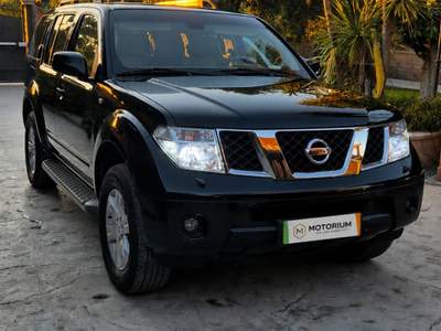 Nissan Pathfinder 2.5 dci XE Plus Nero usata Fiumicino