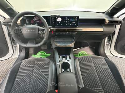 Lancia Ypsilon 1.2 mhev LX 110cv e-dct AMBIENTE|360|ACC|CARPLAY|17' usata Como