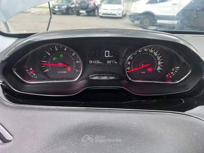 Peugeot 208 208 5p 1.4 vti 16v Access gpl 95cv Grigio usata Roma