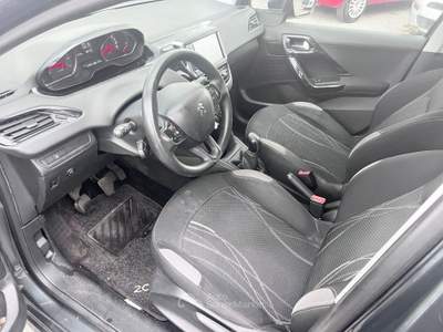 Peugeot 208 208 5p 1.4 vti 16v Access gpl 95cv Grigio usata Roma