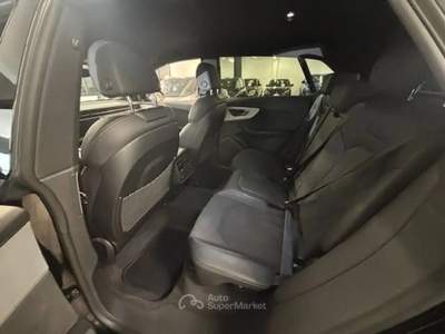 Audi Q8 286 CV quattro tiptronic Nero usata Torino