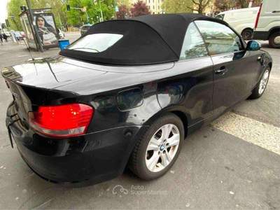 BMW Serie 1 120d 120 Cabrio 120d Cabrio Futura automatica navigatore Nero usata Milano