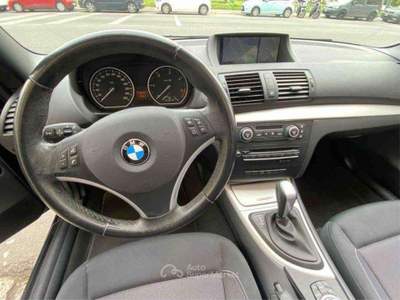 BMW Serie 1 120d 120 Cabrio 120d Cabrio Futura automatica navigatore Nero usata Milano