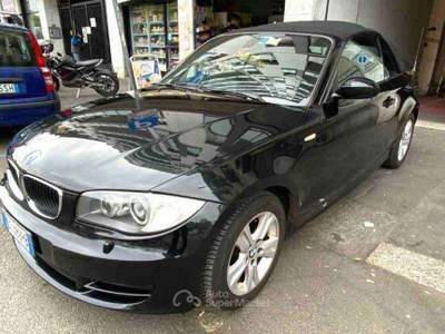 BMW Serie 1 120d 120 Cabrio 120d Cabrio Futura automatica navigatore Nero usata Milano