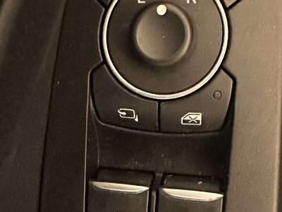 Ford Focus Focus V  SW 1.0  ST-Line Design 125cv powershift Grigio usata Montecorvino Pugliano