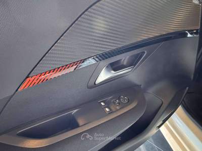 Peugeot 208 208 1.2 Puretech Active 75 cv Bianco usata Rossano Veneto