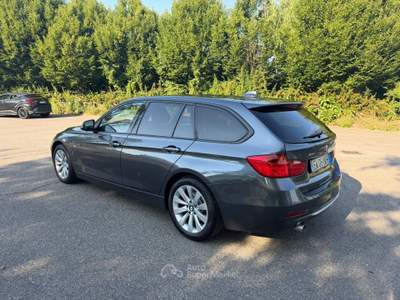 BMW Serie 3 318d 318d xDrive Touring Grigio usata TORINO
