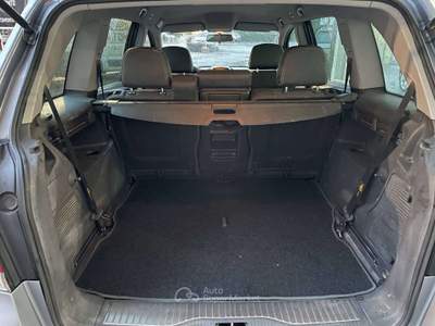Opel Zafira Zafira II 2005 1.9 cdti Cosmo 120cv Grigio usata Cesano Maderno