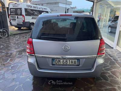 Opel Zafira Zafira II 2005 1.9 cdti Cosmo 120cv Grigio usata Cesano Maderno