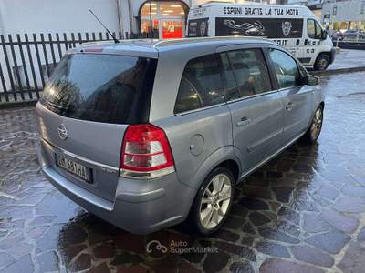 Opel Zafira Zafira II 2005 1.9 cdti Cosmo 120cv Grigio usata Cesano Maderno