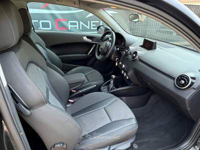 Audi A1 105 CV Attraction NEOPATENTATI OCCASIONE Nero usata Alessandria