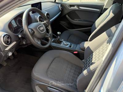 Audi A3 SPB 1.6 TDI ultra Attraction UNICO PROP Argento usata Alessandria