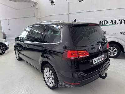 Volkswagen Sharan 2.0 tdi EXECUTIVE ALLSTRAR GANCIO TRAINO ELETTRICO Nero usata Ciserano