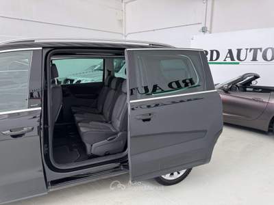 Volkswagen Sharan 2.0 tdi EXECUTIVE ALLSTRAR GANCIO TRAINO ELETTRICO Nero usata Ciserano