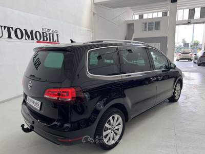 Volkswagen Sharan 2.0 tdi EXECUTIVE ALLSTRAR GANCIO TRAINO ELETTRICO Nero usata Ciserano