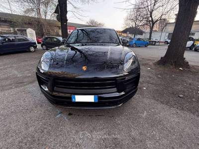 Porsche Macan Macan I 2022 2.0 265cv pdk Nero usata MONCALIERI