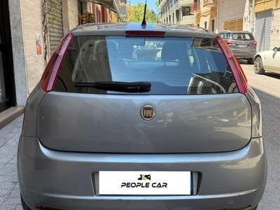 Fiat Grande Punto 75 CV 5 porte Grigio usata Bari