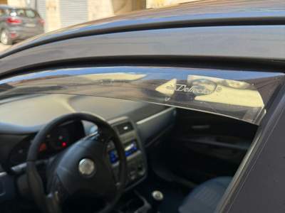 Fiat Grande Punto 75 CV 5 porte Grigio usata Bari