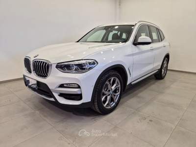 BMW X3 xDrive20D 190CV C.Auto/Navi/Xenon Bianco usata Corato