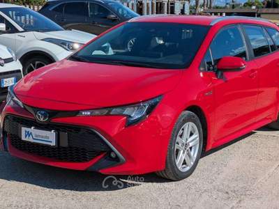Toyota Corolla Touring Sports 1.8h 122cv(98cv) Bianco usata Roma