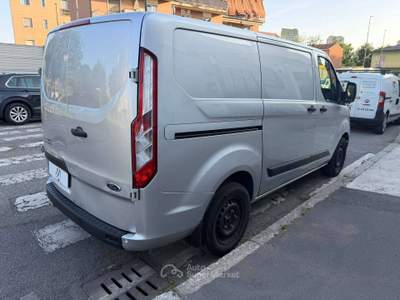 Ford Transit Custom Transit Custom L1H1 2.0 130cv Trend 3 POSTI - NAVI/PDC/CARPLAY usata Sesto San Giovanni