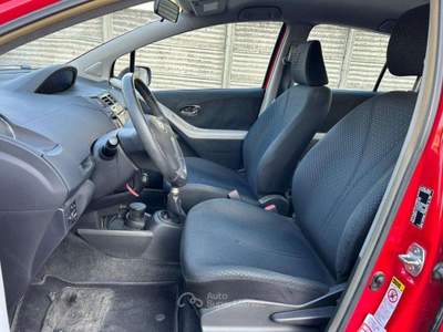 Toyota Yaris 1.0 5 porte Sol *OK NEOPATENTATI* *FINANZIABILE* Rosso usata San Giuliano Milanese