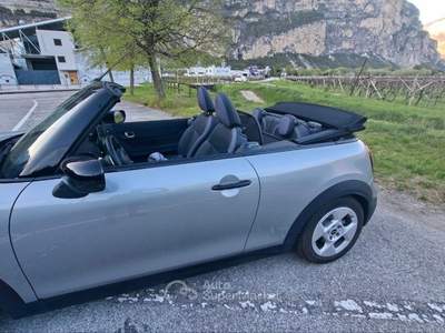 MINI Cooper Come nuovo, tenuta sempre in Garage, unico propretario Argento usata Bolzano