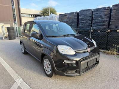 Fiat Panda 1.0 FireFly S&S Hybrid Nero usata Venezia