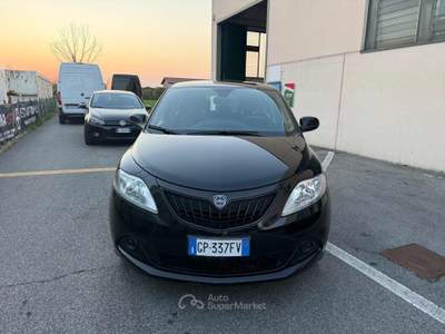 Lancia Ypsilon 1.0 FireFly 5 porte S&S Hybrid Silver Plus Nero usata Venezia