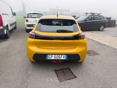 Peugeot 208 PureTech 75 Stop&Start 5 porte Active Giallo usata Venezia