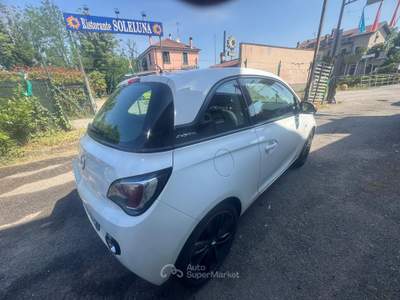 Opel Adam vettura per neo patentati usata Casarile