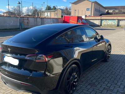 Tesla Model Y Autopilot Avanzato di serie Nero usata Busto Garolfo