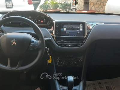 Peugeot 208 Unico Proprietario Non fumatori usata Villa Literno