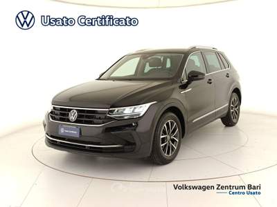 Volkswagen Tiguan 2.0 tdi life 122cv Nero usata Bari