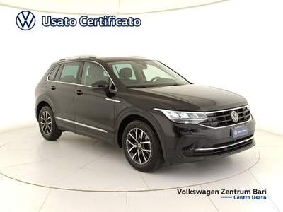 Volkswagen Tiguan 2.0 tdi life 122cv Nero usata Bari
