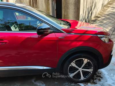 Peugeot 3008 Sempre in box,unico proprietario,non fumatore,mai incidentata Rosso usata Bruino